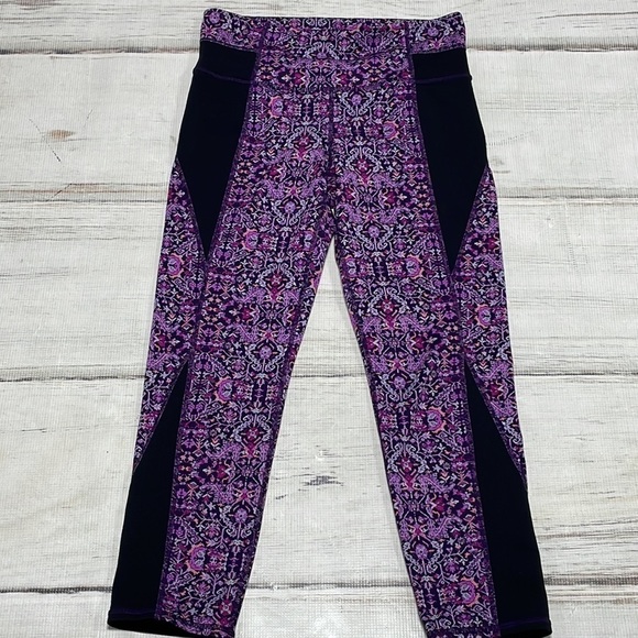 Athleta Leggings Crops Purple Floral Athleisure Activewear Size Small Tall - Picture 1 of 12